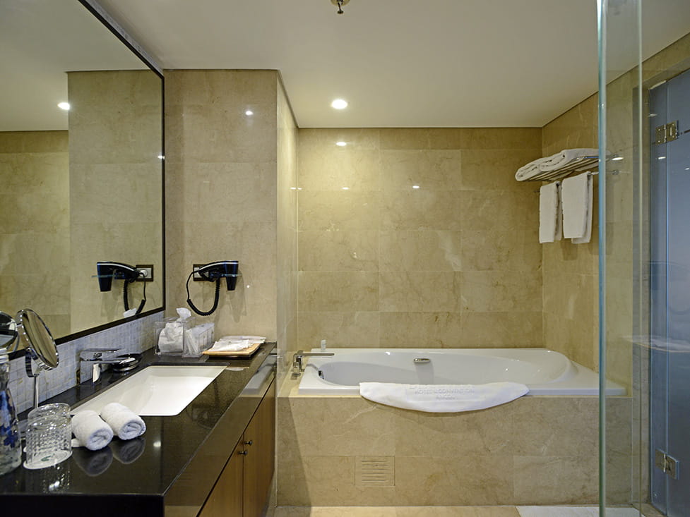 Discovery Suite - Bathroom - Discovery Ancol