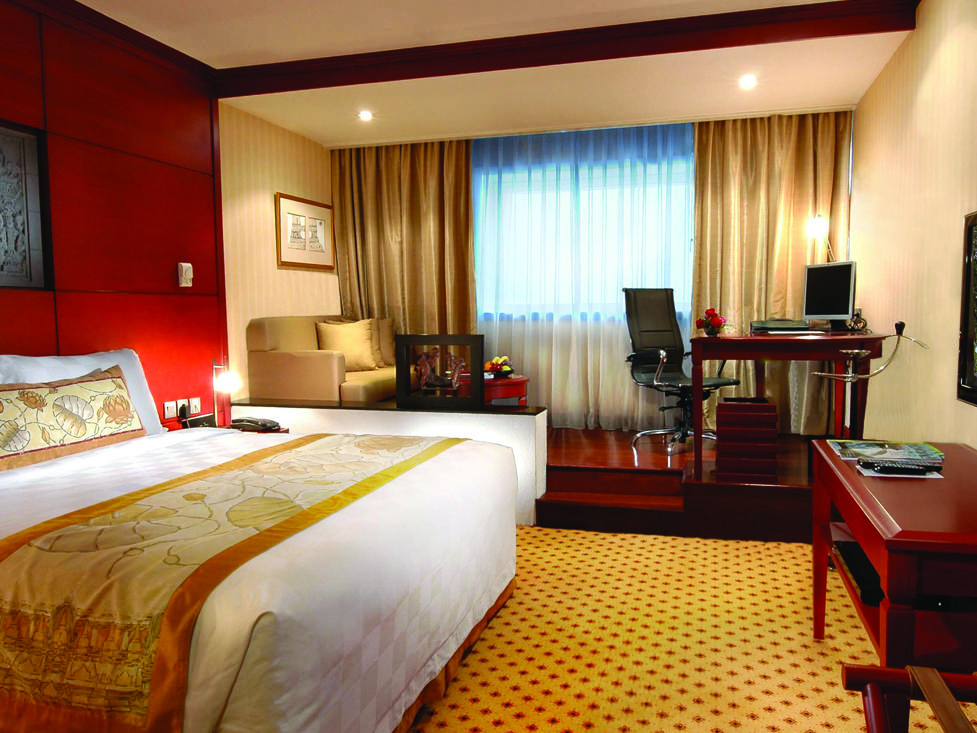 Executive Room - Bedroom - Hotel Borobudur Jakarta