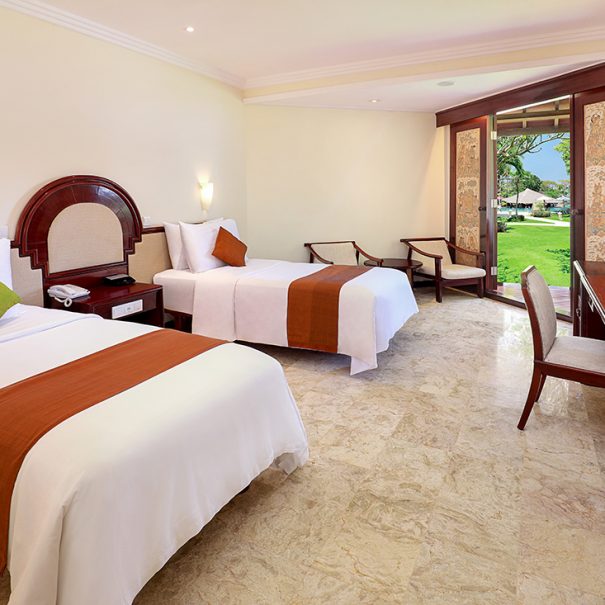 Deluxe Pool View - Twin Beds - Discovery Kartika Plaza Hotel