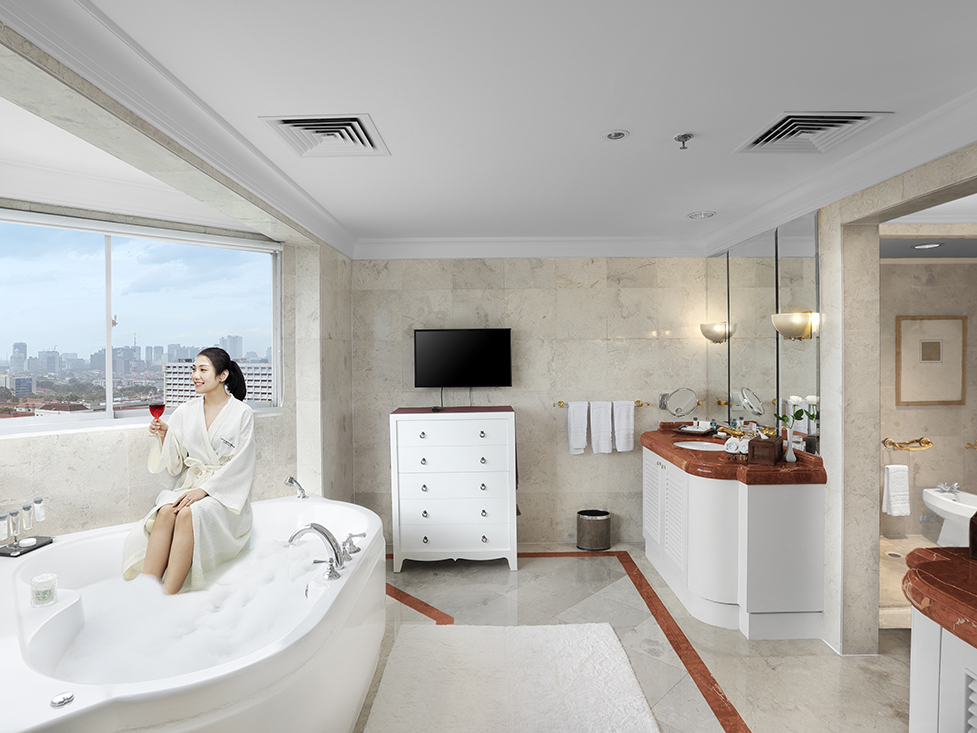 Presidential Suite Master Bathroom - Hotel Borobudur Jakarta