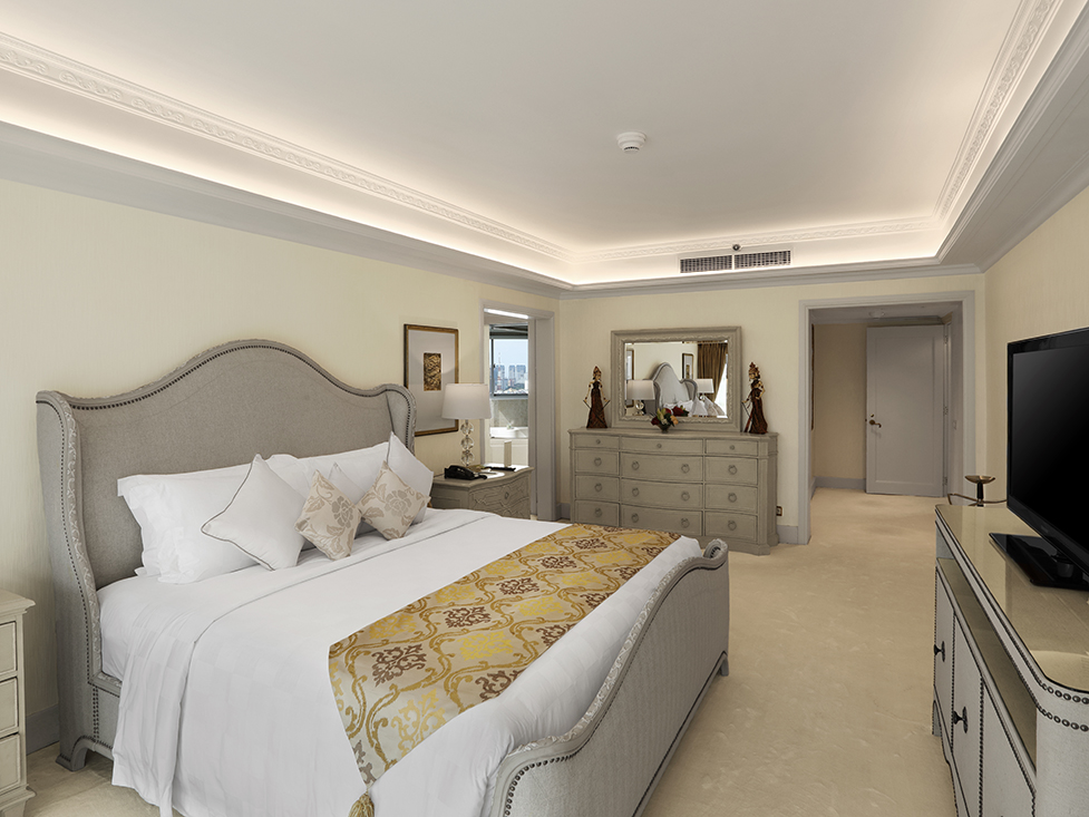 Presidential Suite Master Bedroom - Hotel Borobudur Jakarta