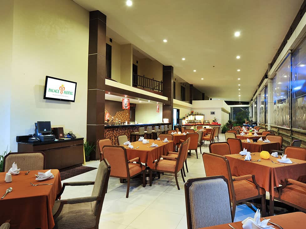 Flamboyan Restaurant - Palace Hotel Cipanas